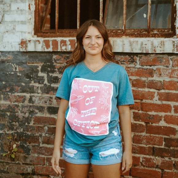 Oliver & Otis Tops - Out of the Office Tee - Multiple Sizes